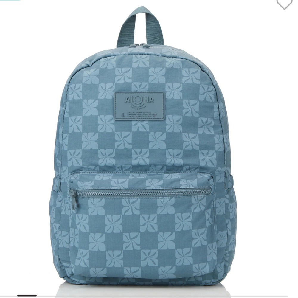 Aloha Collection Keep It Light Backpack in Pua Check - Picture 2 of 15